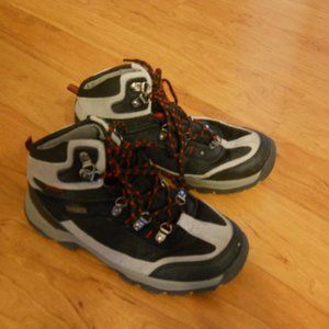 London Fog Boys 6 Waterproof Hiking Shoes